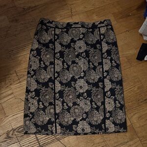 Anne Taylor Floral Patterned Black and Gold Skirt